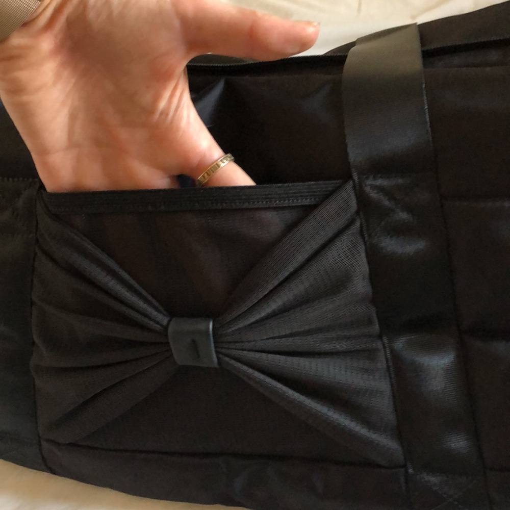 Gymshark Studio Gym Bag (Whitney look alike?)